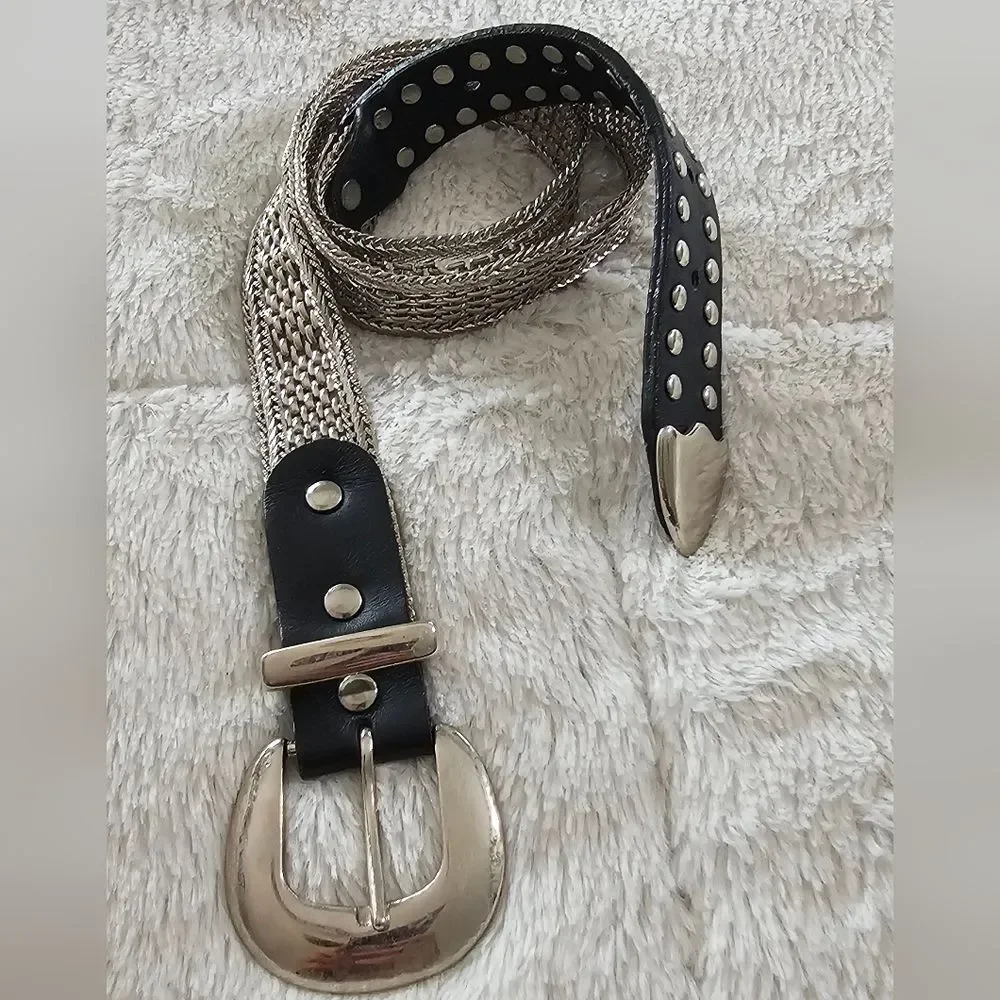 EXPRESS BELT Womans White Silver Metal Leather MEDIUM